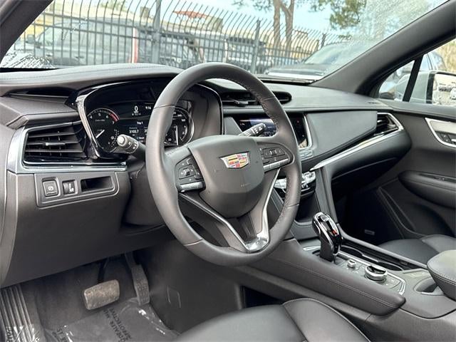 2025 Cadillac XT6 Luxury