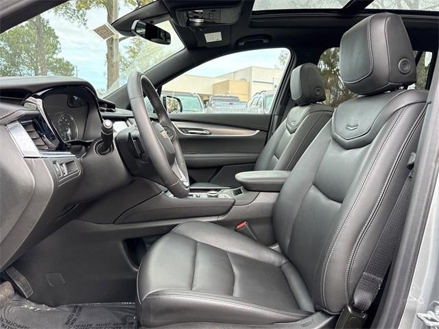 2025 Cadillac XT6 Luxury