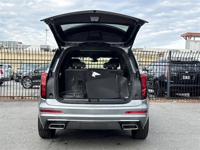 2025 Cadillac XT6 Luxury