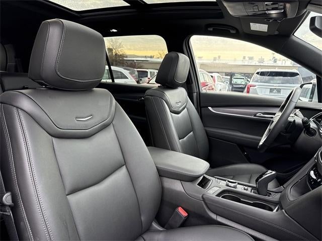 2025 Cadillac XT6 Luxury