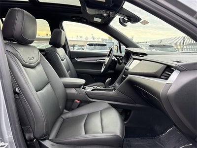 2025 Cadillac XT6 Luxury