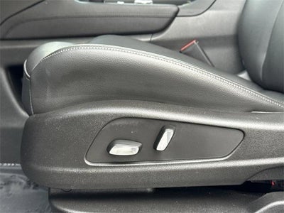 2025 Cadillac XT6 Luxury