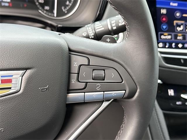 2025 Cadillac XT6 Luxury