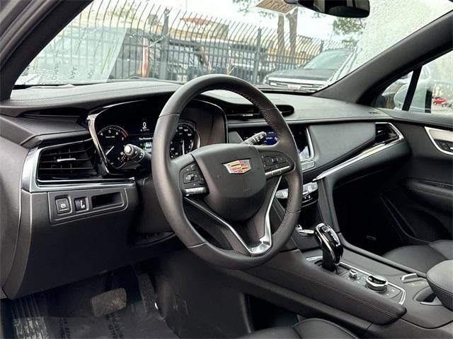 2025 Cadillac XT6 Luxury