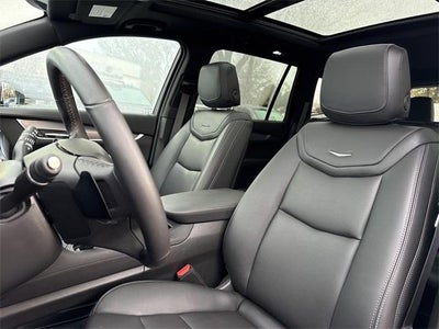 2025 Cadillac XT6 Luxury