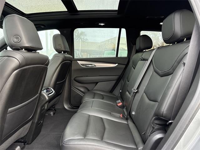 2025 Cadillac XT6 Luxury