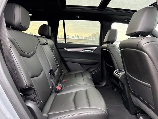 2025 Cadillac XT6 Luxury