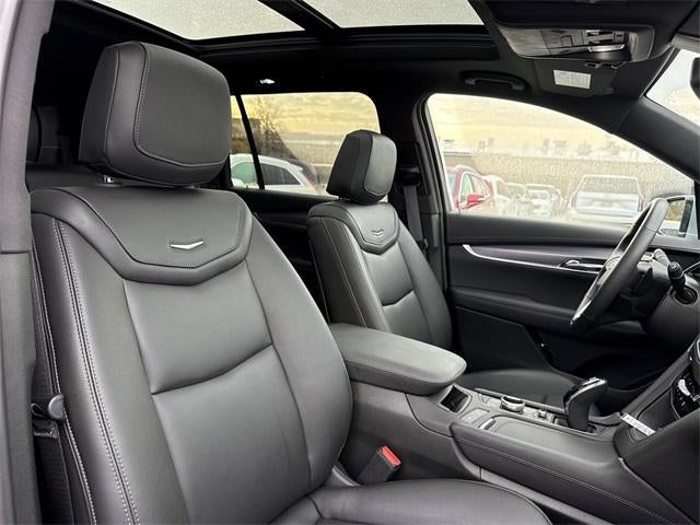 2025 Cadillac XT6 Luxury