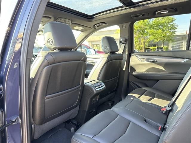 2025 Cadillac XT6 Luxury