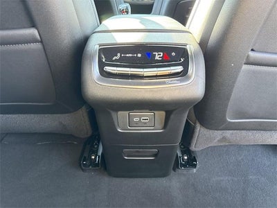 2025 Cadillac XT6 Luxury