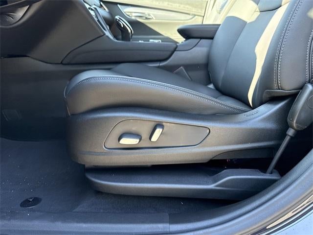 2025 Cadillac XT6 Luxury