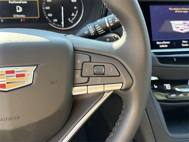 2025 Cadillac XT6 Luxury