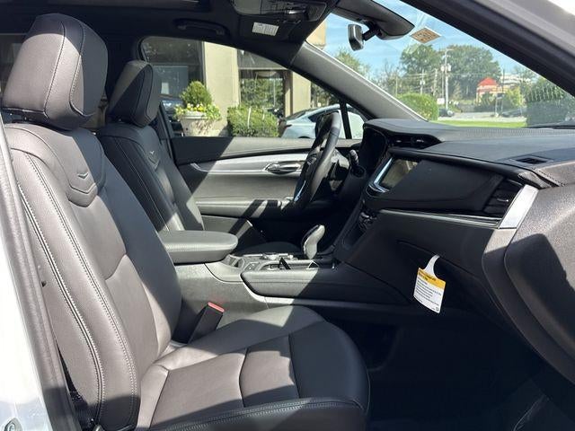 2025 Cadillac XT6 Luxury