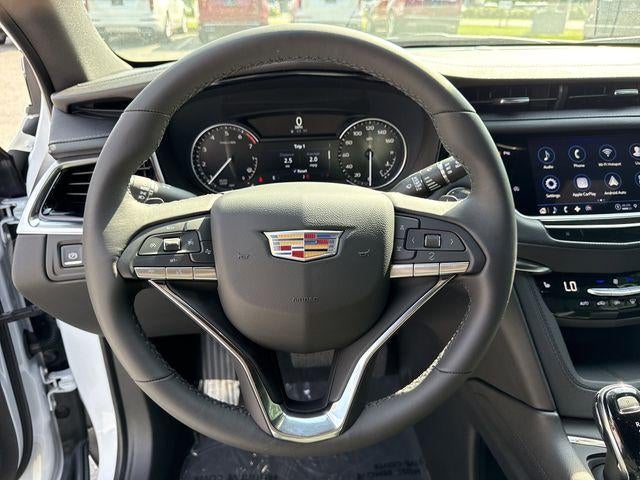 2025 Cadillac XT6 Luxury