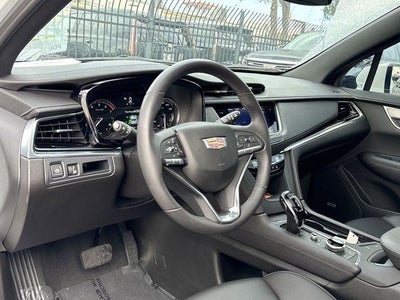 2025 Cadillac XT6 Luxury