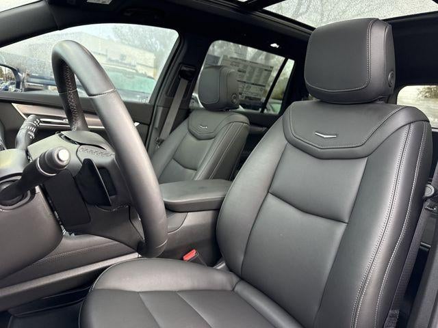 2025 Cadillac XT6 Luxury