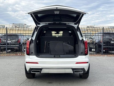 2025 Cadillac XT6 Luxury