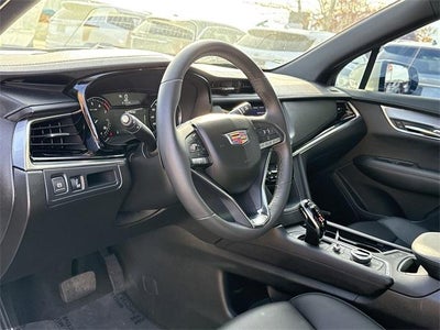 2025 Cadillac XT6 Luxury