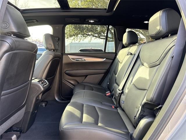 2025 Cadillac XT6 Luxury