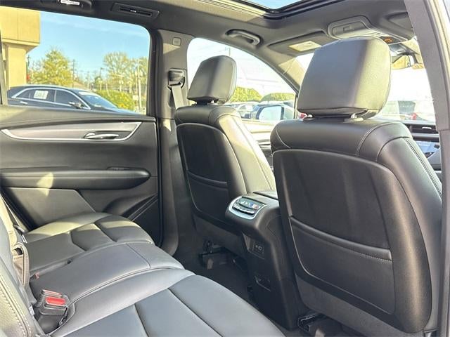 2025 Cadillac XT6 Luxury