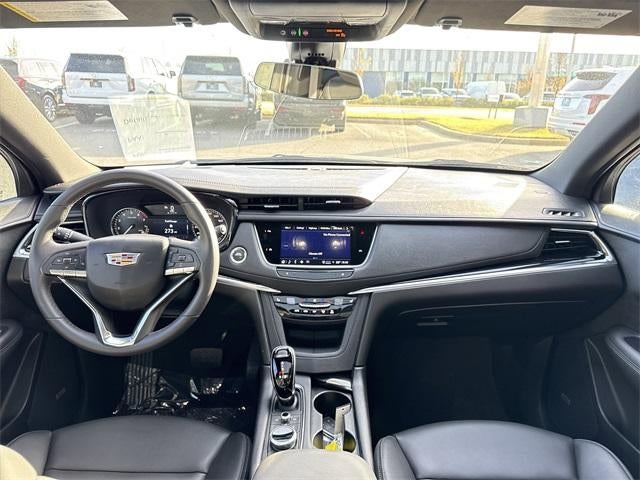 2025 Cadillac XT6 Luxury