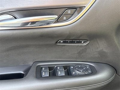 2025 Cadillac XT6 Luxury