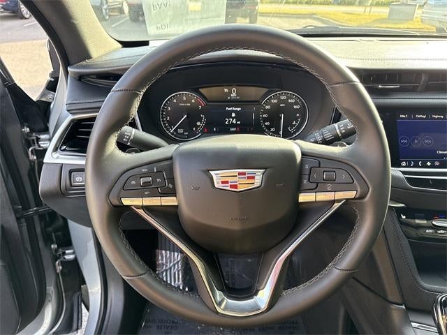 2025 Cadillac XT6 Luxury