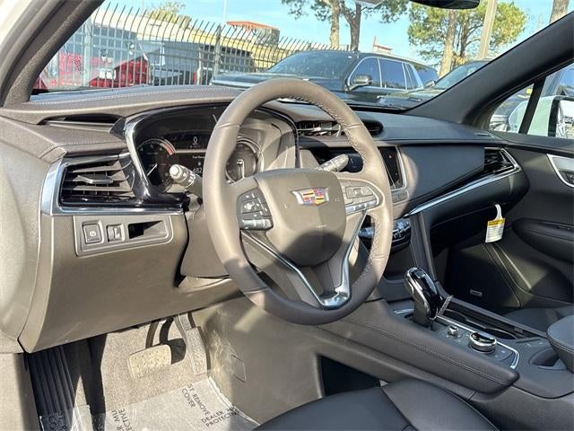2025 Cadillac XT6 Luxury