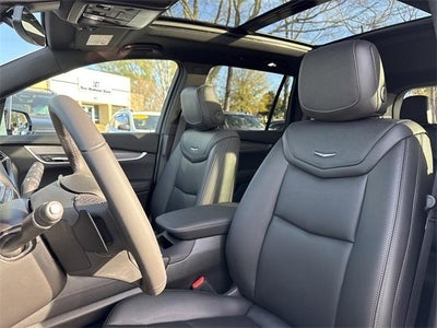 2025 Cadillac XT6 Luxury