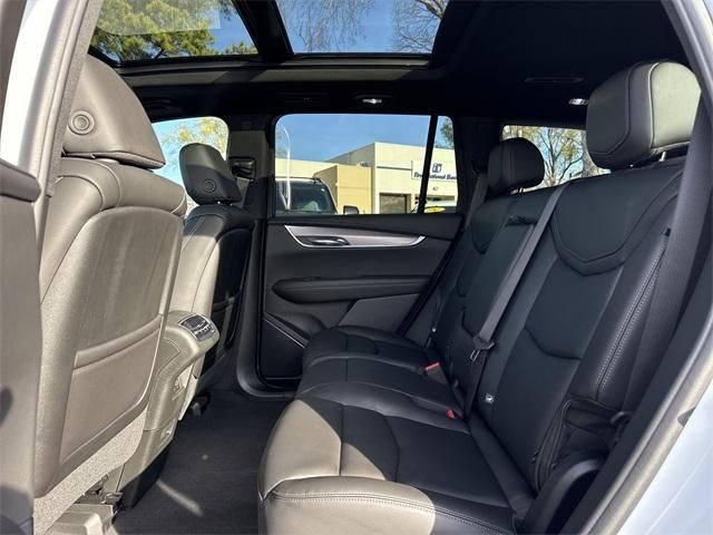 2025 Cadillac XT6 Luxury