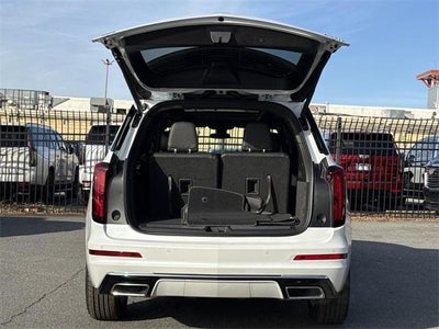 2025 Cadillac XT6 Luxury