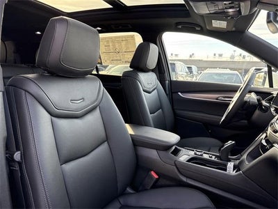 2025 Cadillac XT6 Luxury