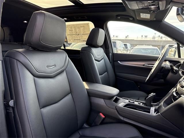 2025 Cadillac XT6 Luxury