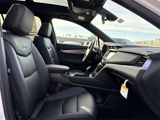 2025 Cadillac XT6 Luxury