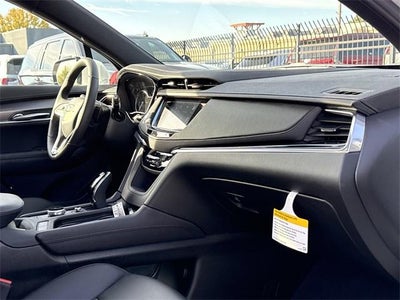 2025 Cadillac XT6 Luxury