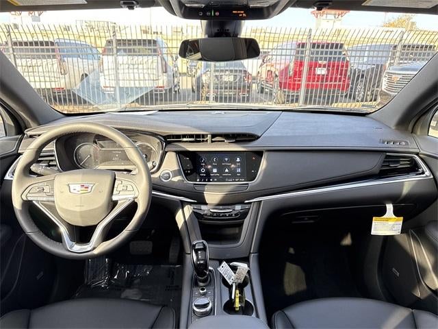 2025 Cadillac XT6 Luxury