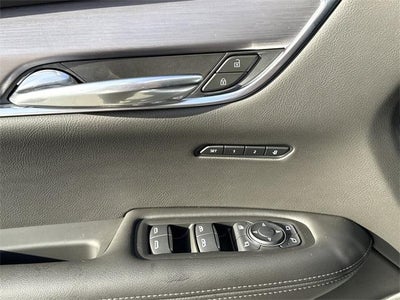 2025 Cadillac XT6 Luxury