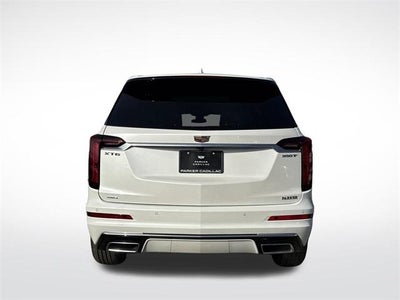 2025 Cadillac XT6 Luxury