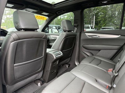 2025 Cadillac XT6 Luxury