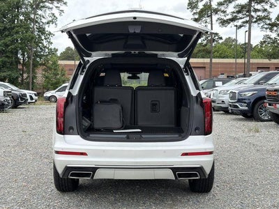 2025 Cadillac XT6 Luxury