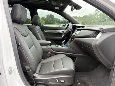 2025 Cadillac XT6 Luxury