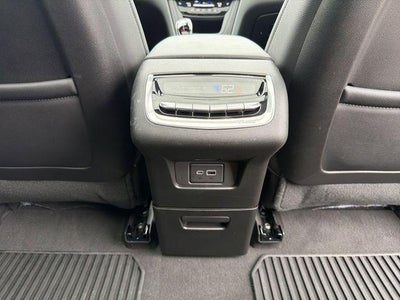2025 Cadillac XT6 Luxury