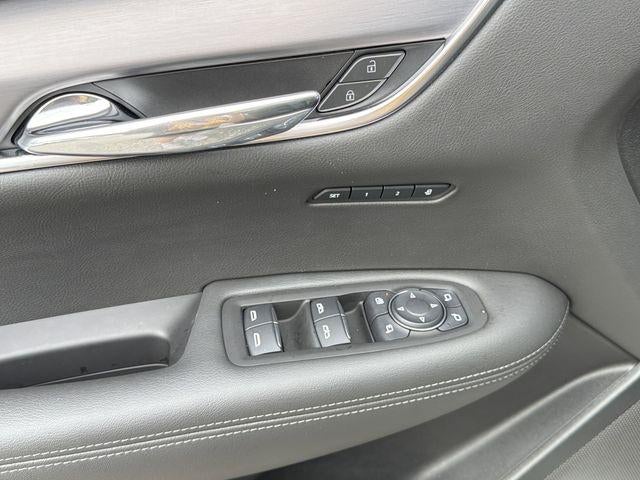 2025 Cadillac XT6 Luxury