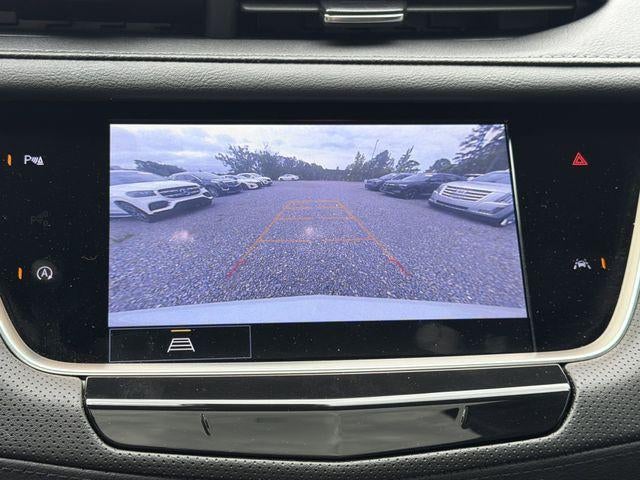 2025 Cadillac XT6 Luxury