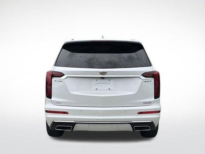 2025 Cadillac XT6 Luxury