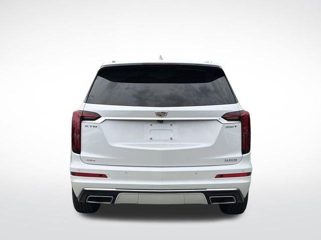 2025 Cadillac XT6 Luxury