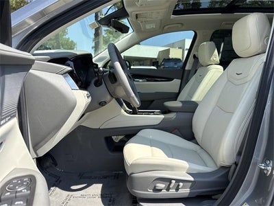 2025 Cadillac XT6 Premium Luxury