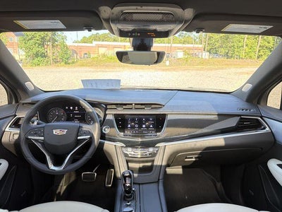 2024 Cadillac XT6 Sport