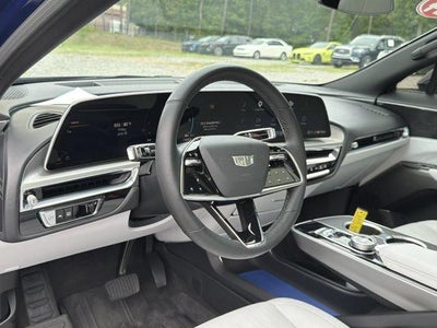 2024 Cadillac LYRIQ Luxury 1