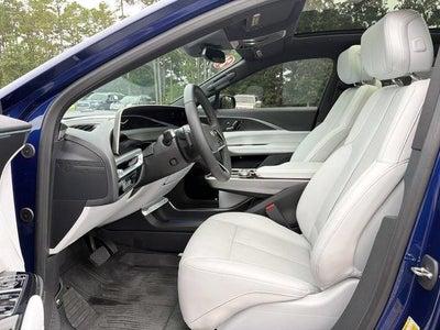 2024 Cadillac LYRIQ Luxury 1
